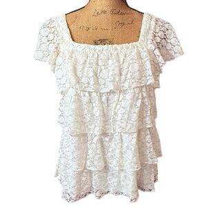 JohnPaulRichard white lace tiered blouse Pre-owned. Women’s small | ww11